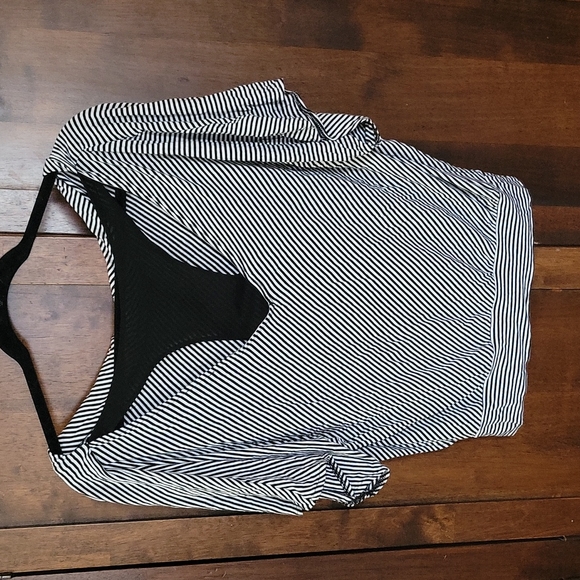 Blouse - Picture 2 of 2